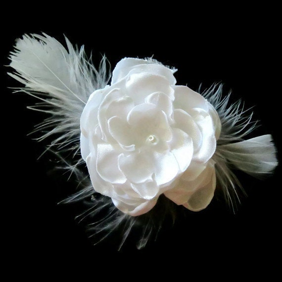 Bridal Hair Clip, White Flower Feather Wedding Fascinator