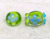 Lampwork  Beads, Green Periwinkle, Handmade SRA LETEAM Glassymom DESTASH