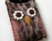 Owl case for the iTouch - Last ONE Available