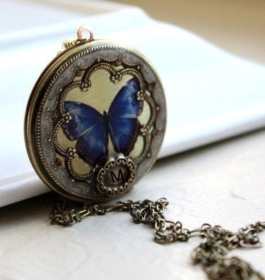 Pearl Necklace, Vintage Locket, Personalized Necklace, Blue, Purple Necklace, Bridal Gift, Bridesmaid Necklace, Image Locket