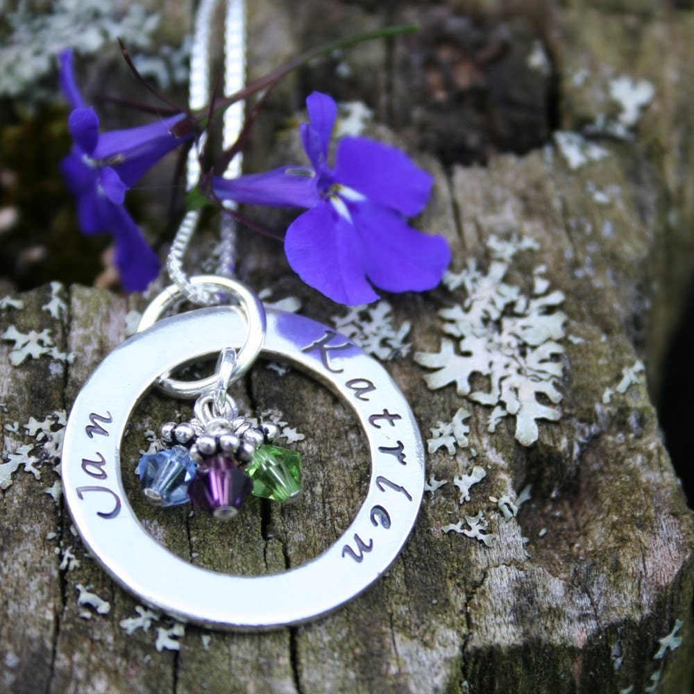 Mother's Necklace - Eternity Circle - Personalized