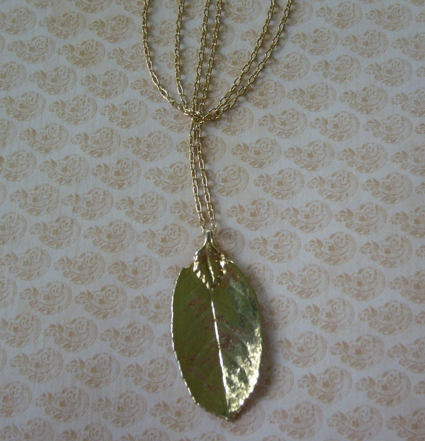Vintage Gold Genuine LEAF Pendant Necklace
