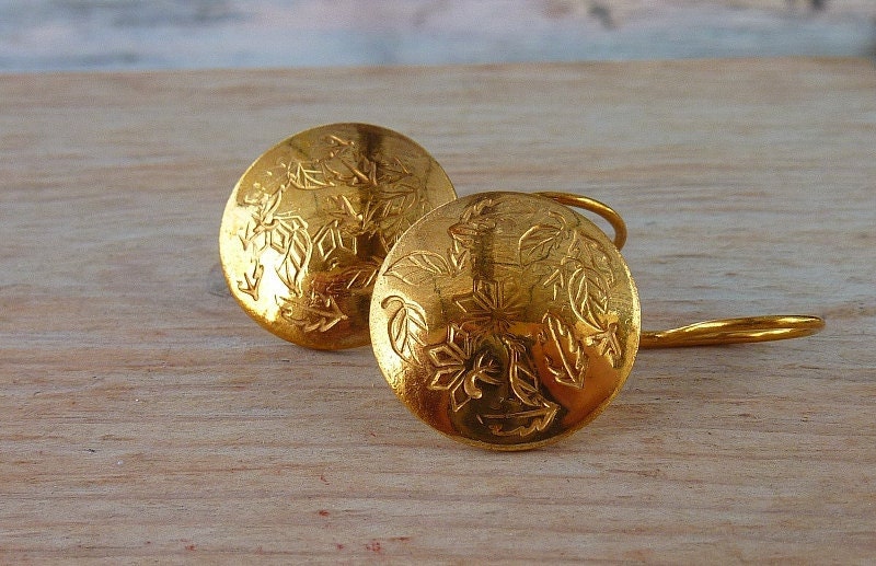 Gold  dangle earrings, drop earrings,  leaves and snow flakes dangle  earrings, gold discs earrings