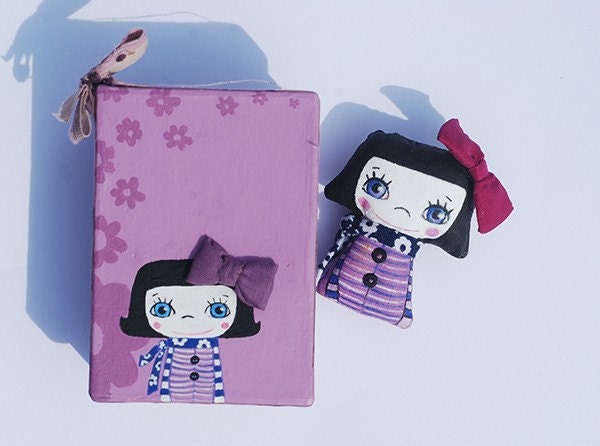 Painted Fabric Doll Brooch Pandelunka