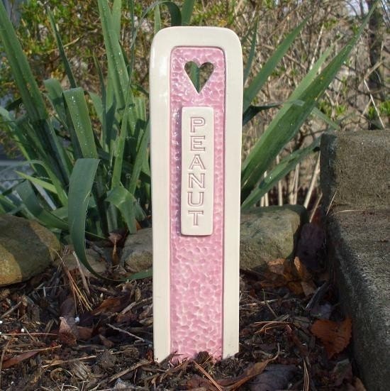 Pet Memorial Headstone Grave Burial Marker / Monument Pink and White