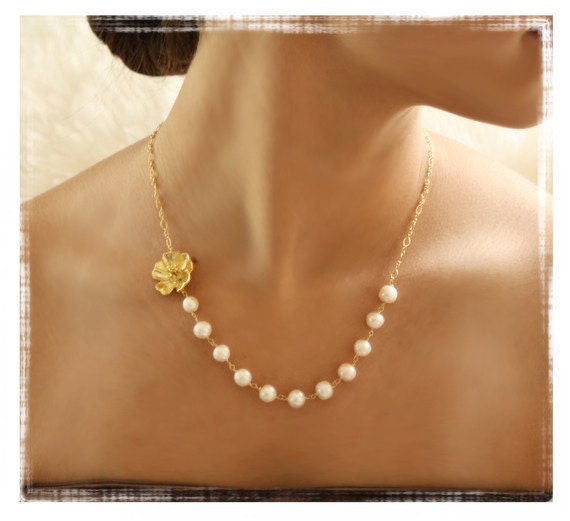 Bridesmaid Gift Dainty Gold or Silver Flower Necklace