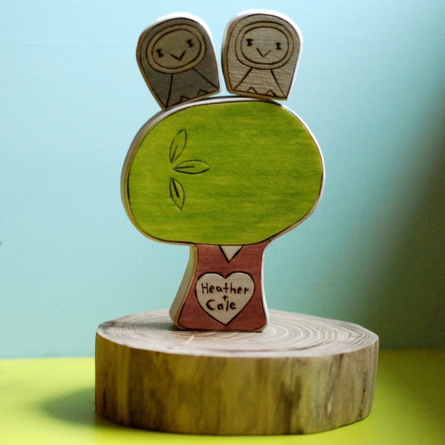 Personalized Wedding Cake Topper Owl Pair and Sweetheart Treer with Custom Colors