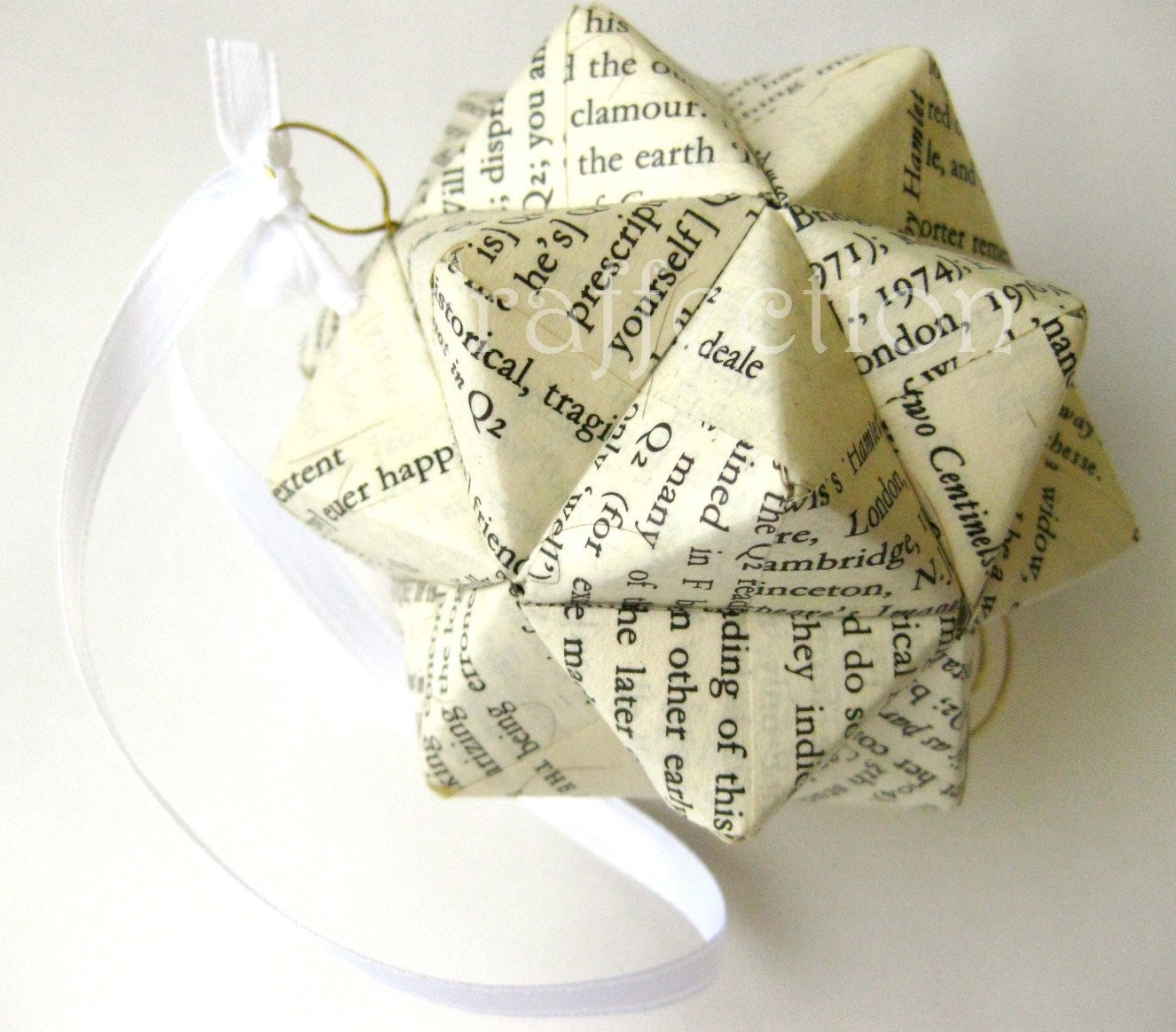 Shakespeare Origami Ornament - Hamlet Upcycled Modular