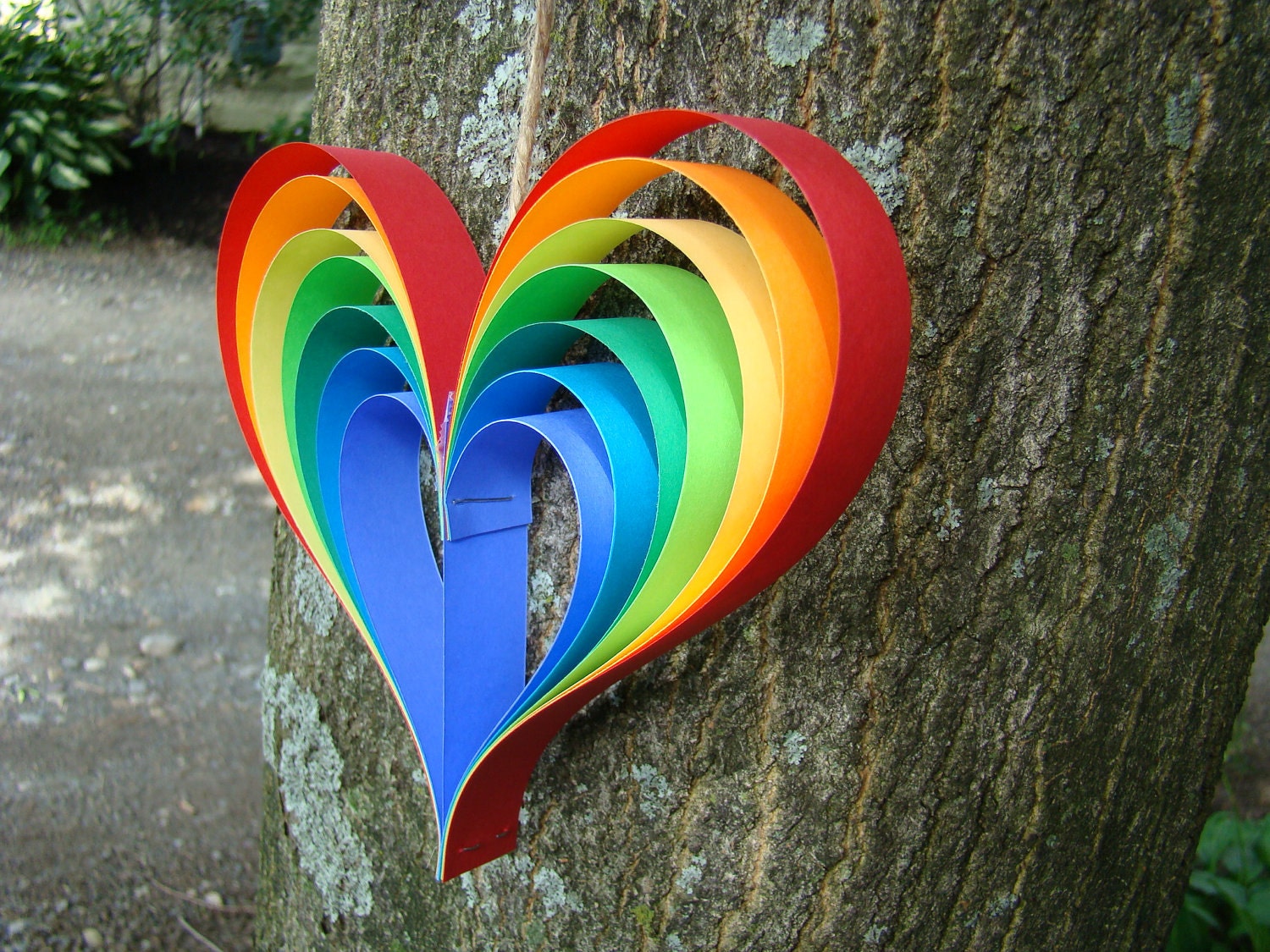 Paper Heart Garland - Rainbow Hearts 5' Garland with 5 Rainbow hearts