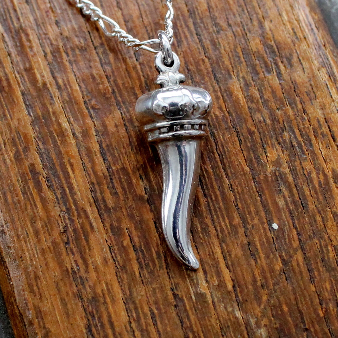 Italian Horn Necklace in Solid Sterling Silver - Cornicello Corno