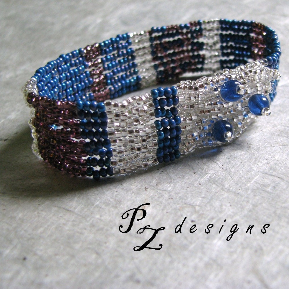 Modern Art Bracelet in Blue White Purple with Unique Glass Bead Clasp