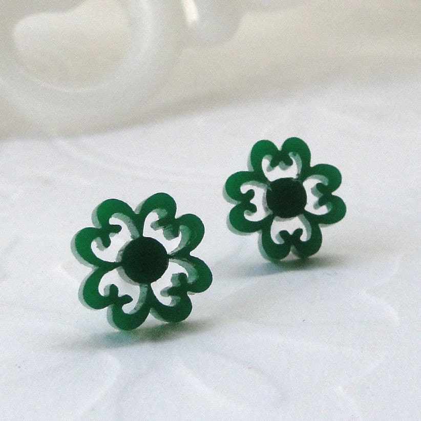Clover Studs in Green