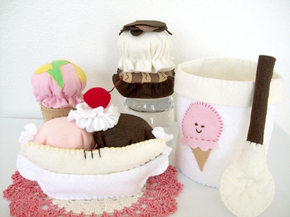 Felt Ice Cream Pattern PDF - Instant Pattern File -  Ice Cream Shop banana split cones brownie sundae