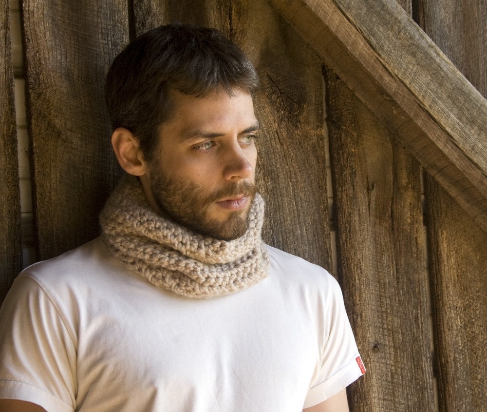 Unisex Crochet Wool Circle Scarf - Cowl - Choose your COLOR