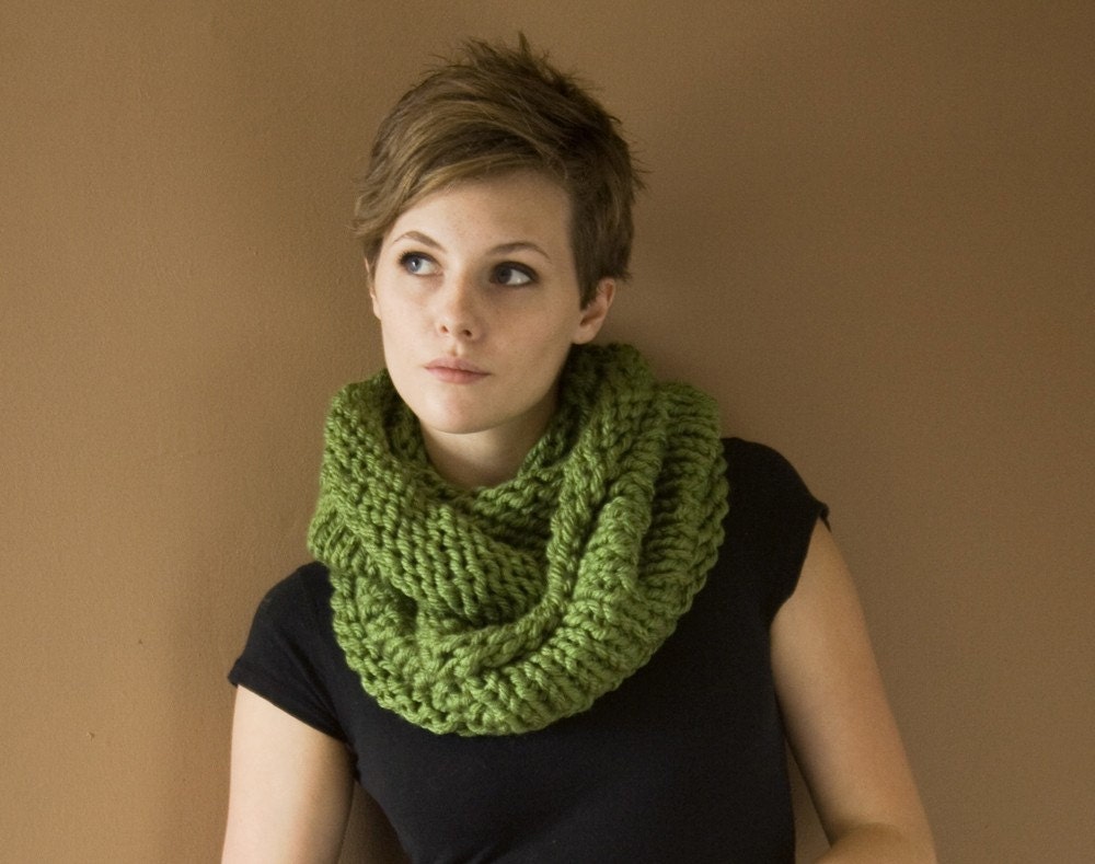 Super Cozy Cowl - Circle Scarf - Infinity Scarf - Choose your COLOR