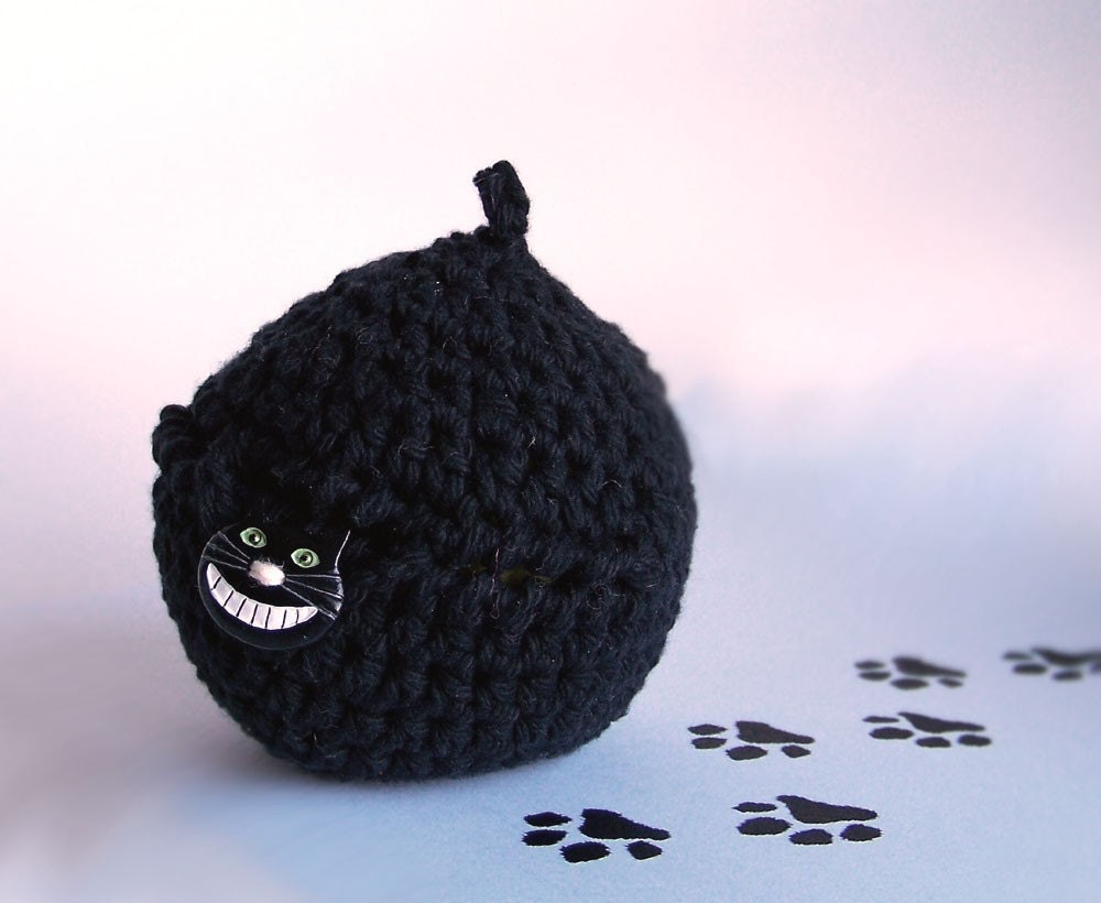 Black Cat Apple Cozy, Halloween Decor, Twilight Fruit Cozy - Night Gothic, Cheshire Cat, Alice Wonderland - Fathers Day Gift