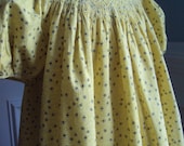 Bumble Bee hand smocked  Bishop  Dress size 6