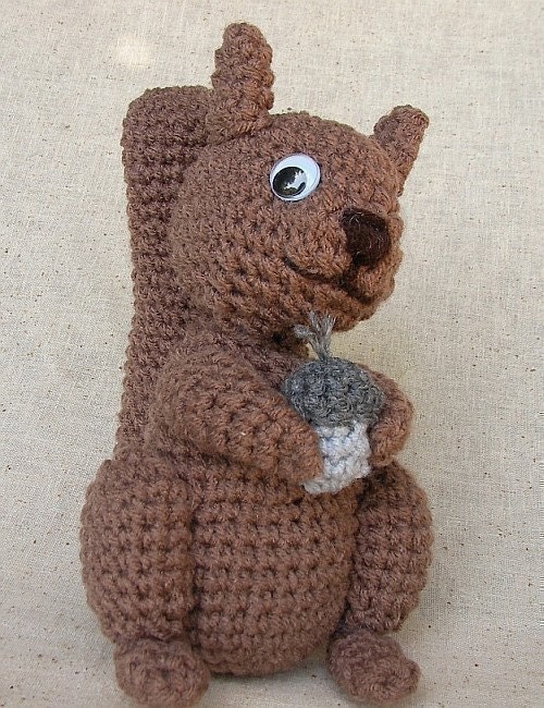 Crochet Squirrel -  Crochet Pattern