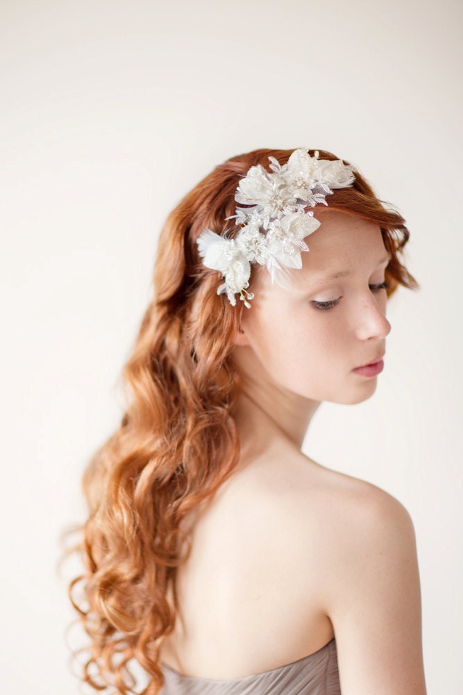 Bridal Fascinator, Head Piece, Hair Piece, Wedding Hair Accessory, ivory, gold, velvet - Leaves of Love