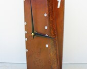 Leaning Desk Clock II (Rusted)