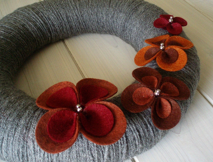 Yarn Wreath Felt Handmade Door Decoration - Pretty Petals 12in