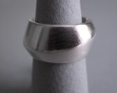 tilted circle ring-cr.tc.040