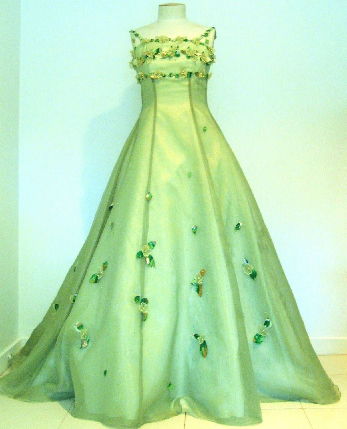KIMONO Dress Grimm forest soft olive green oganza with leaves size-4 on Sale Ready to ship
