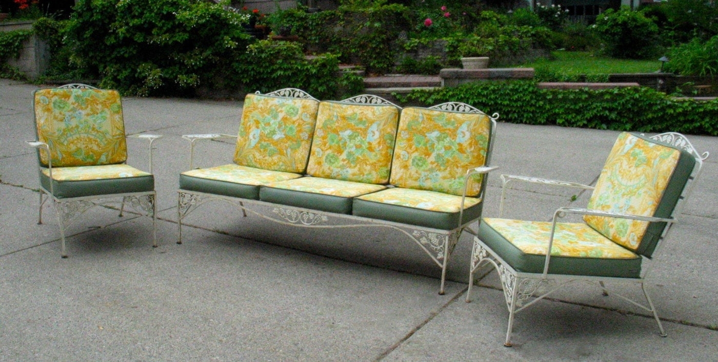 Vintage Woodard Patio Furniture 29