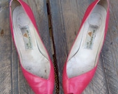 Asymmetrical hot PINK peep toe HEELS pumps 8.5