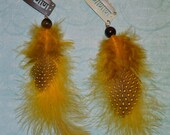 Cruelty Free Feather Hair Extension Clip - Yellow Guinea