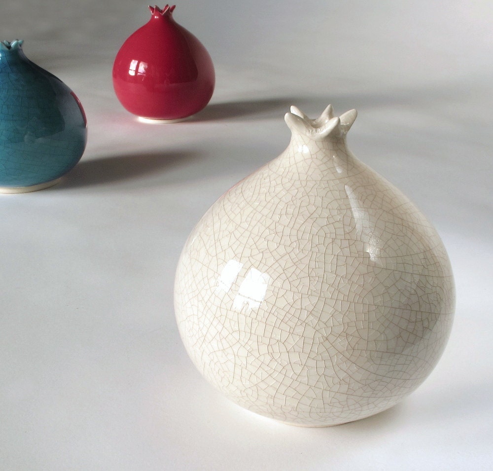 Modern Ceramic Porcelain Antique White Pomegranate Round Modern Minimalist Vase decor gift, Good Luck for your Home, IN STOCK