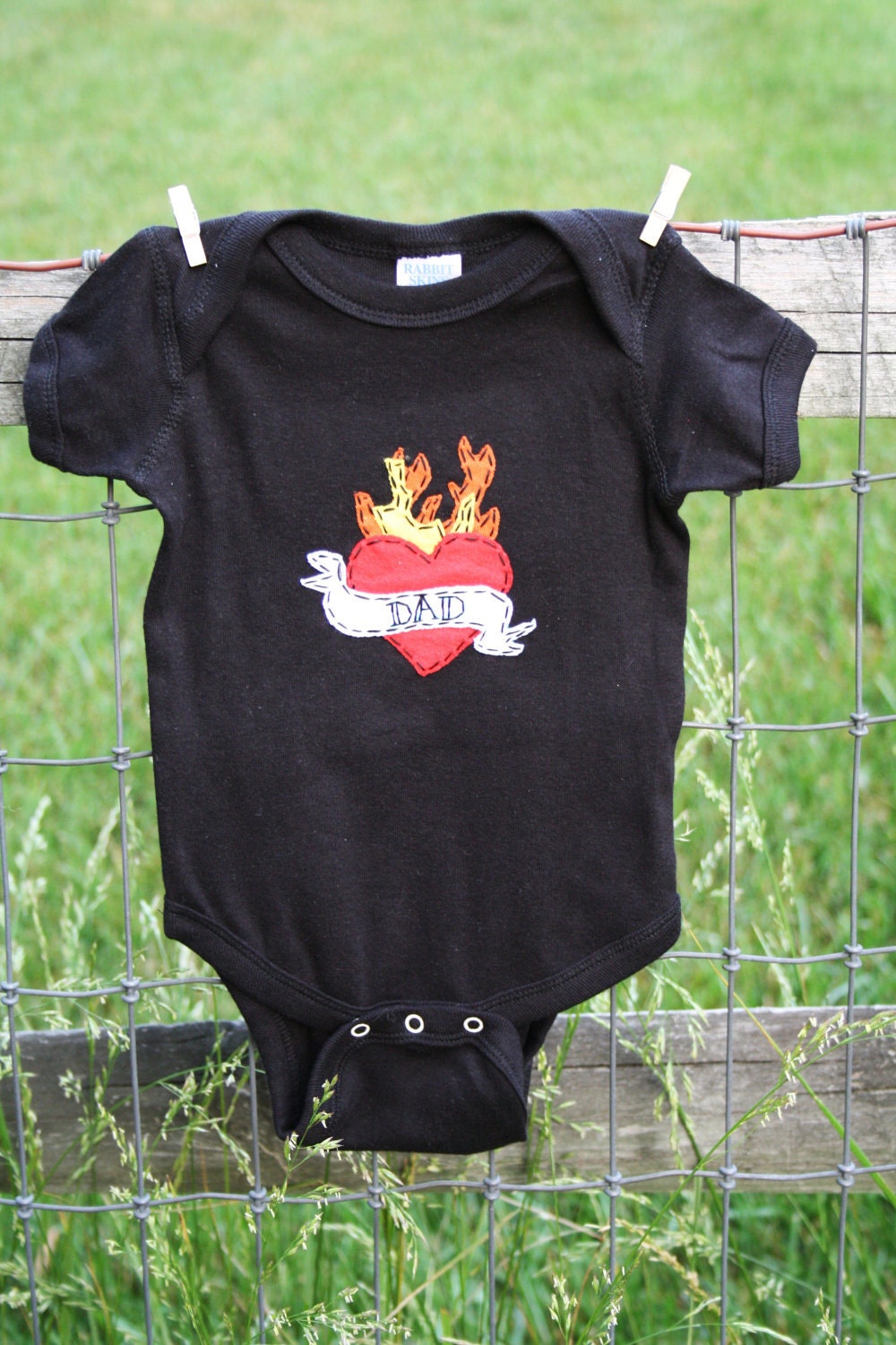 I Heart DAD TATTOO(or MOM) bodysuit/onesie, Great Unique Father's Day gift idea, baby shower gift for mom-to-be