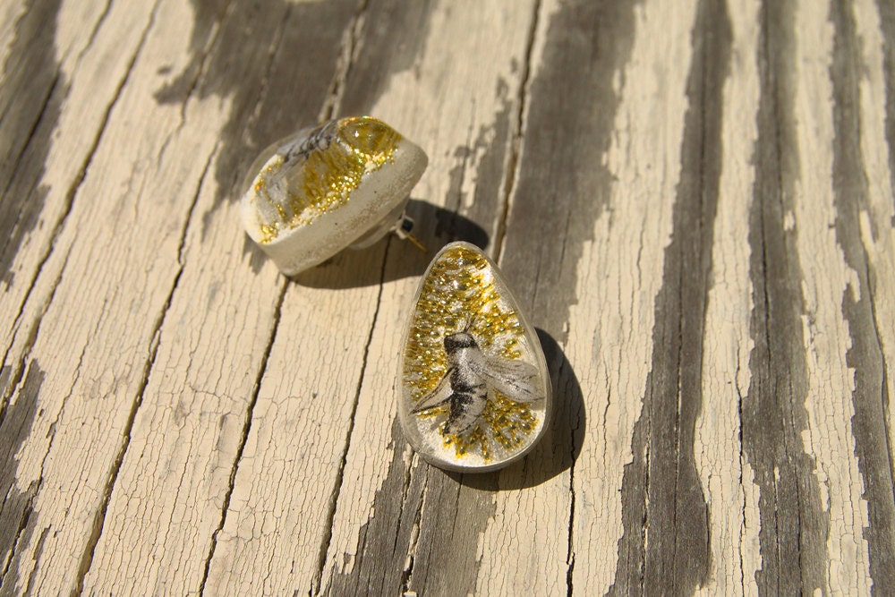 Golden White Teardrop Insect Studs