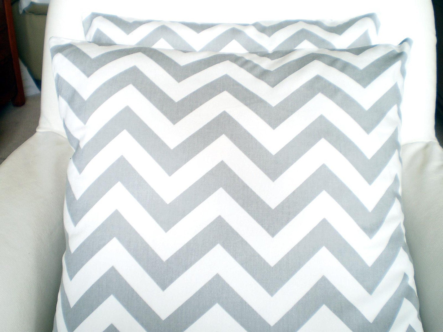 Chevron Pillows Decorative Pillows Accent Pillows Throw Pillow Cushion Covers Gray White Zig Zag TWILL BOTH SIDES  - Pair of Two 18 x 18