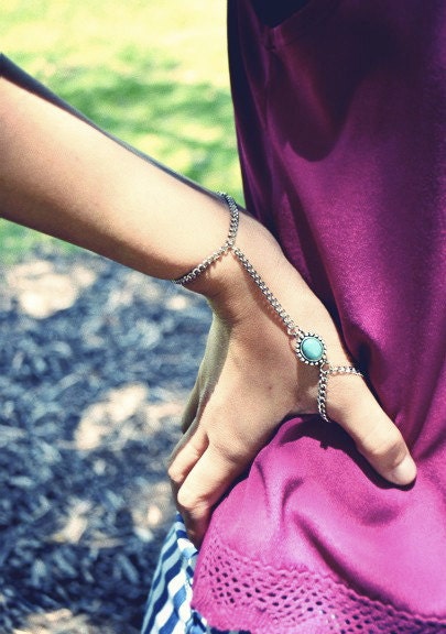 Turquoise Thumb Slave Bracelet, Handchain, Chain Bracelet, turquoise bracelet