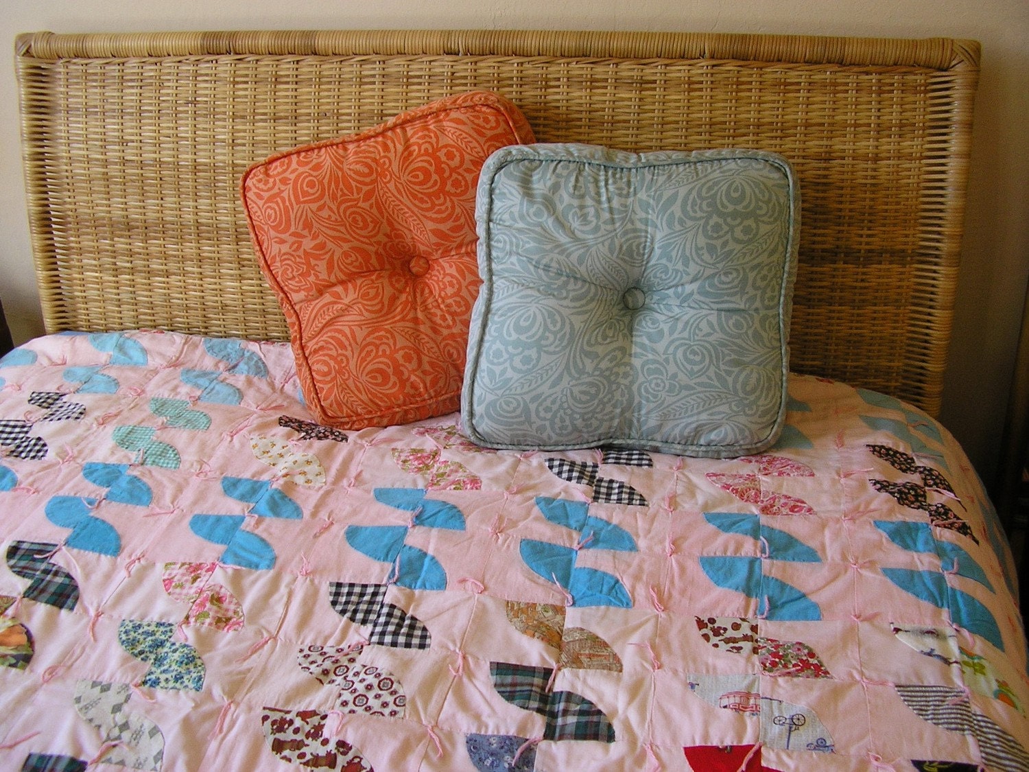 Vintage Country Quilt - Pink - Turquoise - Multi-colored