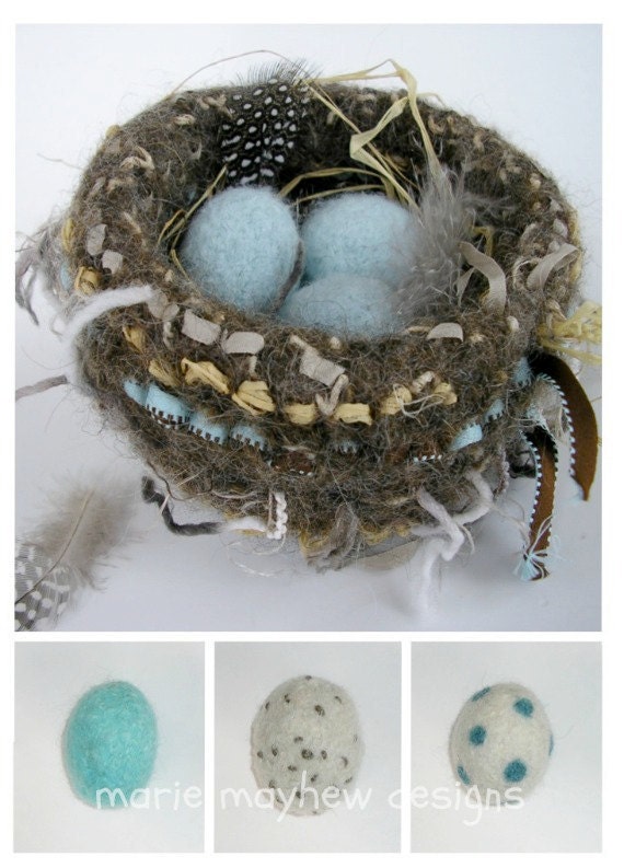 PATTERN-BOOKLET. A Knit & Felt Wool Bird Nest and Eggs Pattern