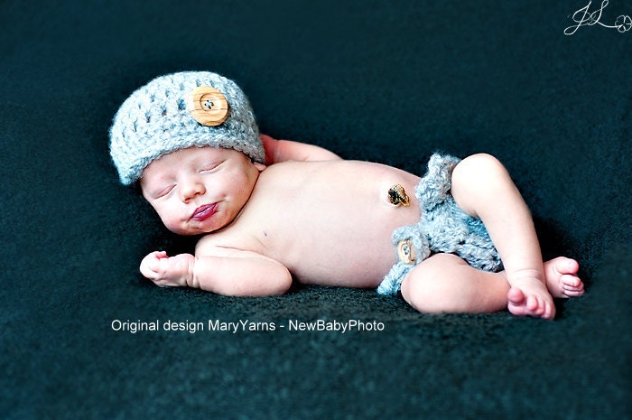 Beanie Hat and Diaper Cover Newborn photo prop in Soft Gray- 2 pcs Photography Set all babies