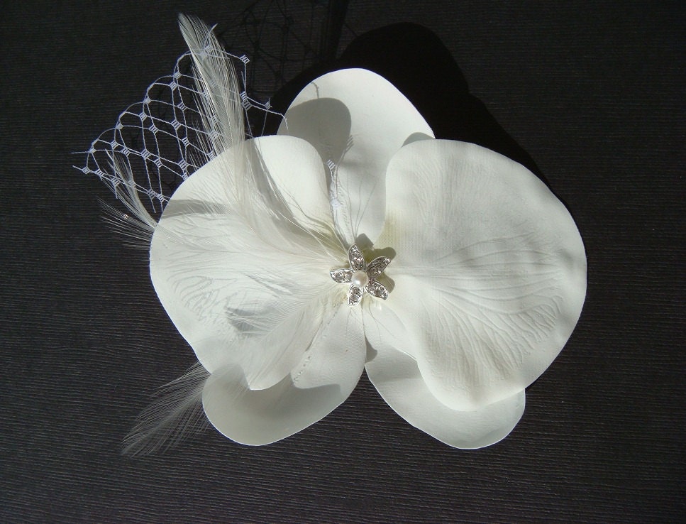 Rhinestone STARFISH ORCHID Hair Flower with russian netting and feathers / Bridal orchid hair clip / destination wedding BEACH pearl