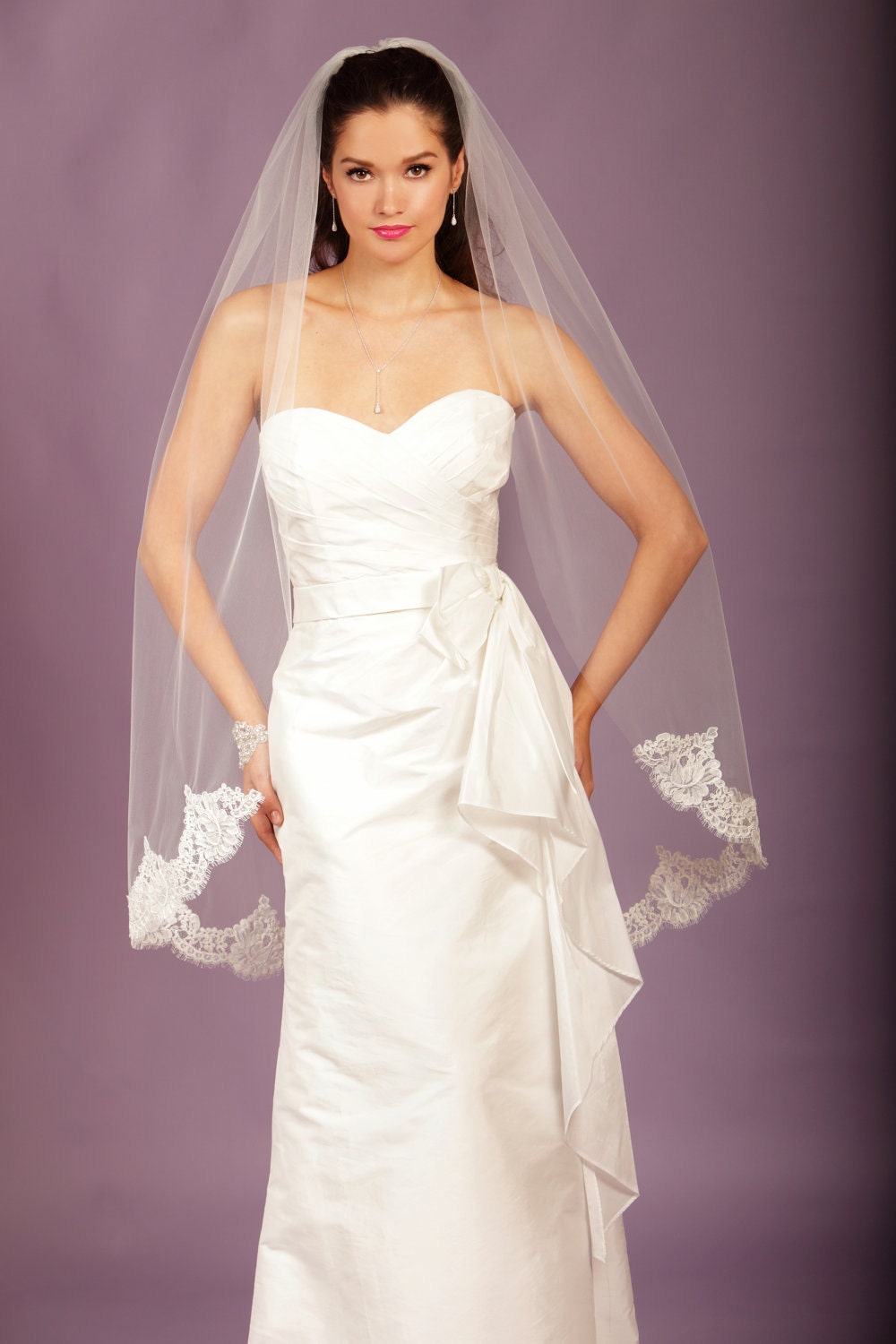 Wedding Veil - Fingertip with Alencon Lace - made to order - white, diamond white, ivory, champagne, blush