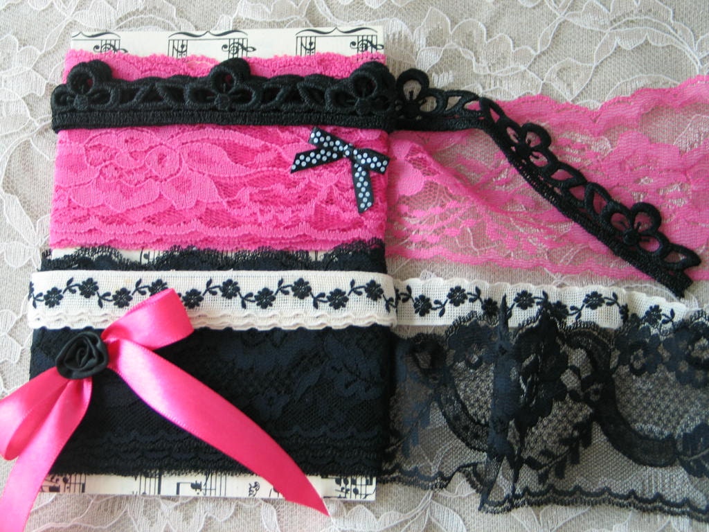VINTAGE LACE TRIM, Hot Pink, Black And White, Over 7 Yards, Embellishments, Gorgeous.