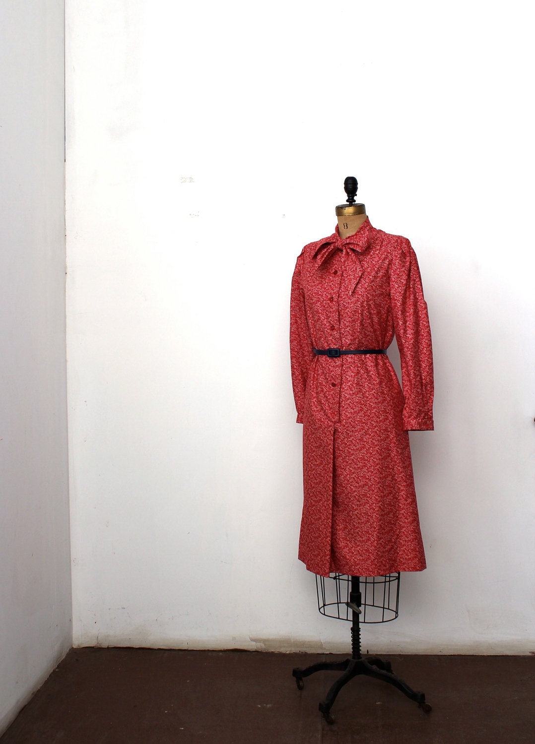 1970's Red Floral Shirtdress w/ Necktie