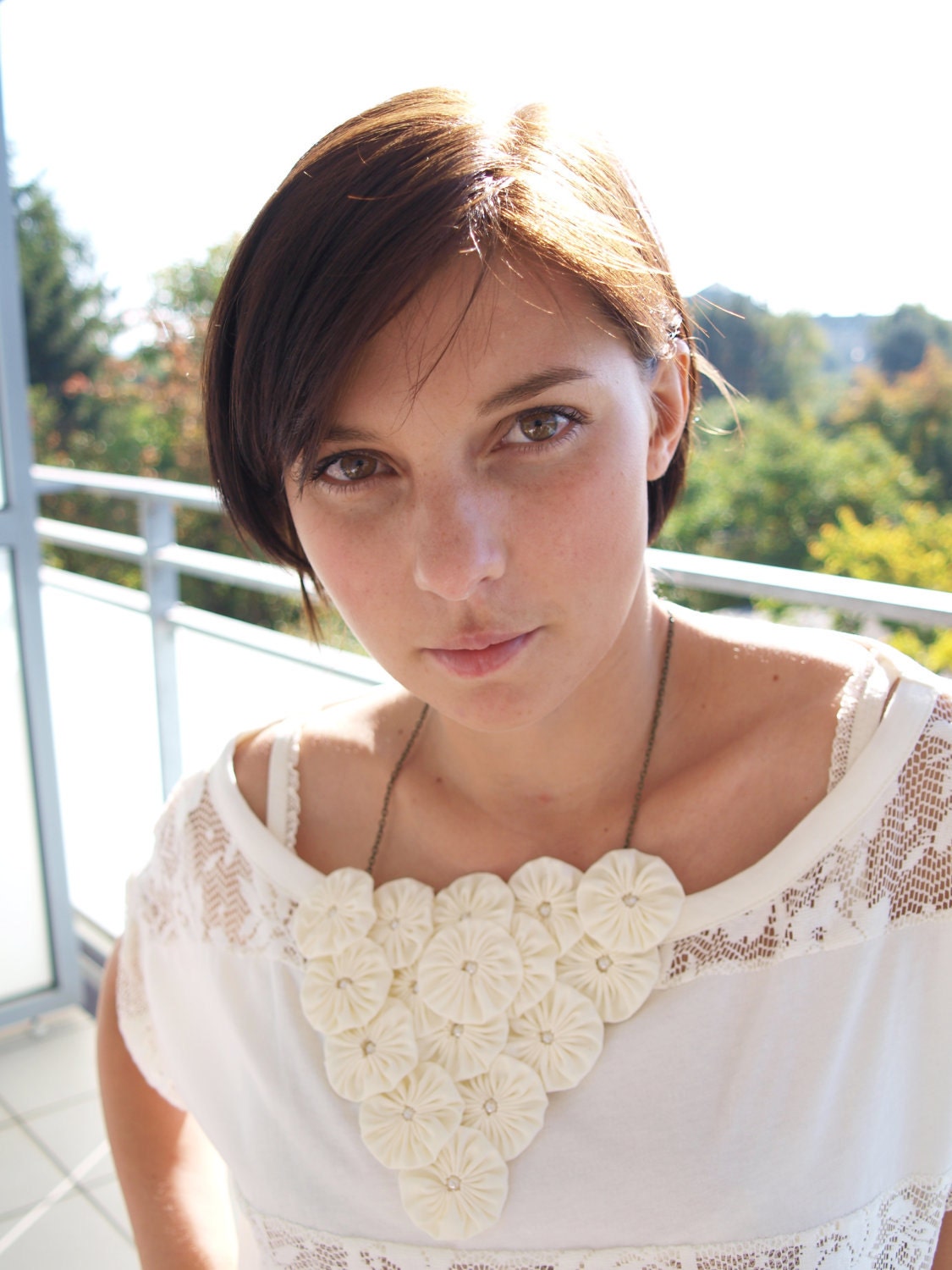 Fabric necklace Bib necklace, Yoyo necklace, Pearl, Cream flower yo-yo bib necklace Statement Necklace Modern Bridesmaid Modern Bride