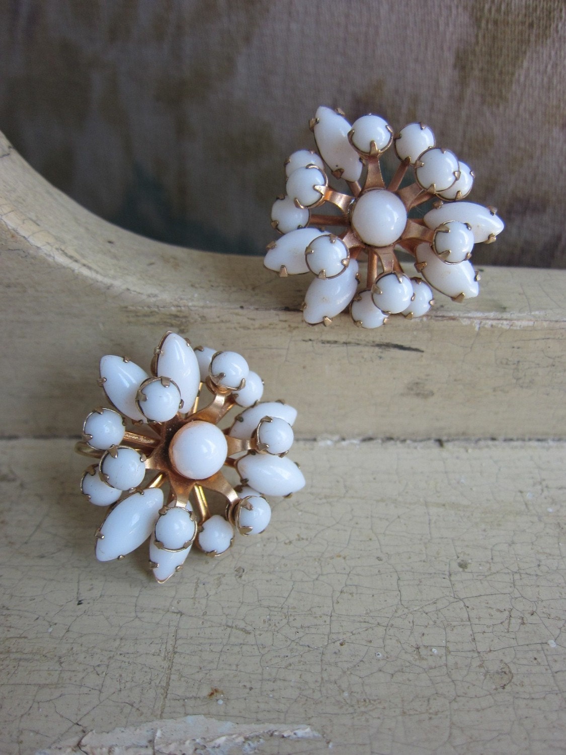art deco wedding accessory
