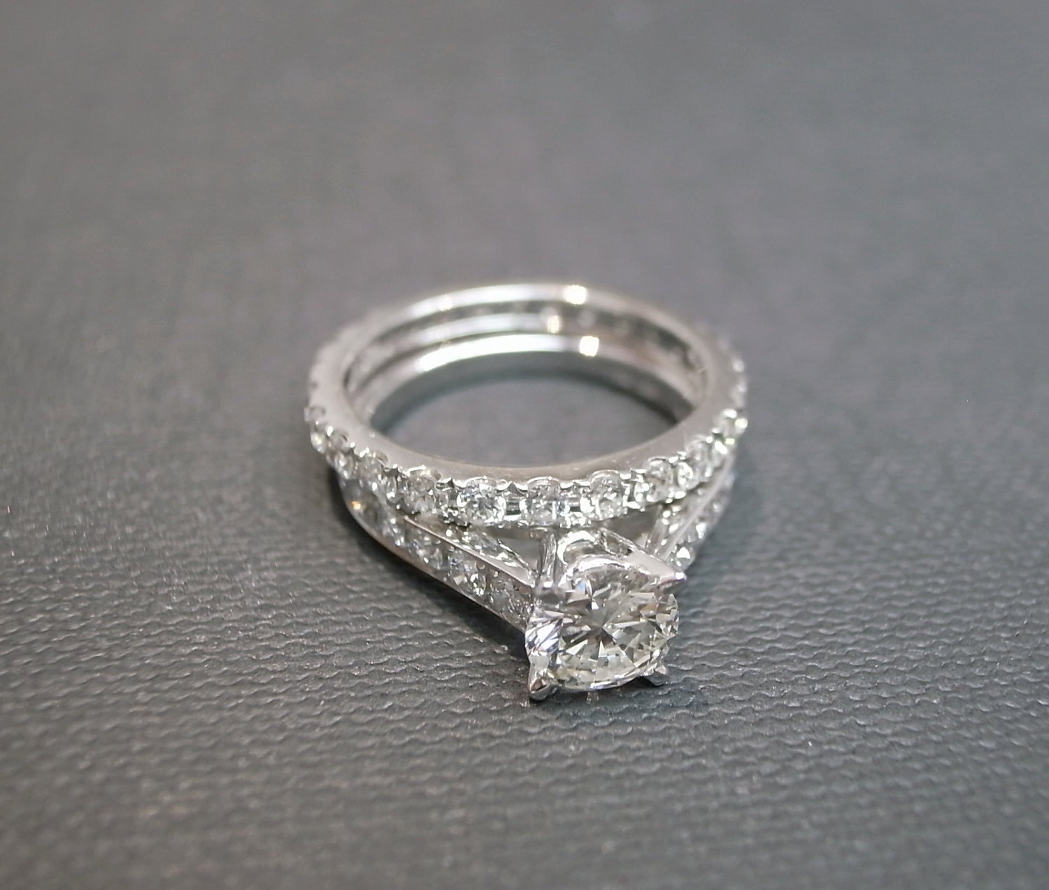 Diamond Engagement Ring Wedding Band Set