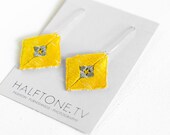 Hardanger Cutwork Earrings - Dove's Eye Filling Stitch