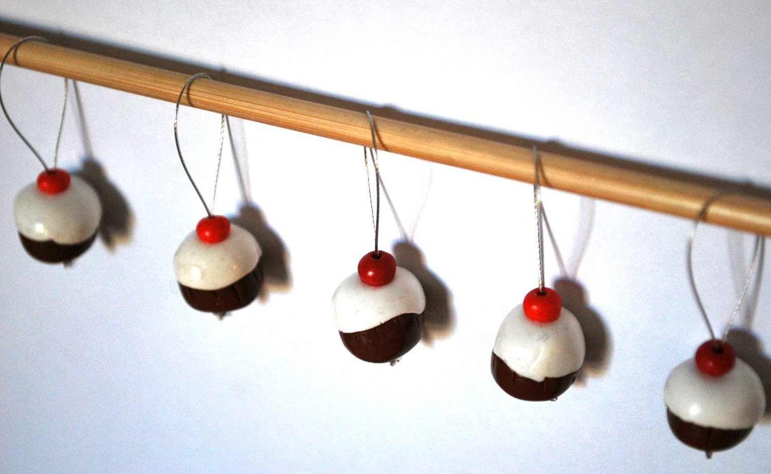 Sticky Bun Stitch Markers (Set of 4)