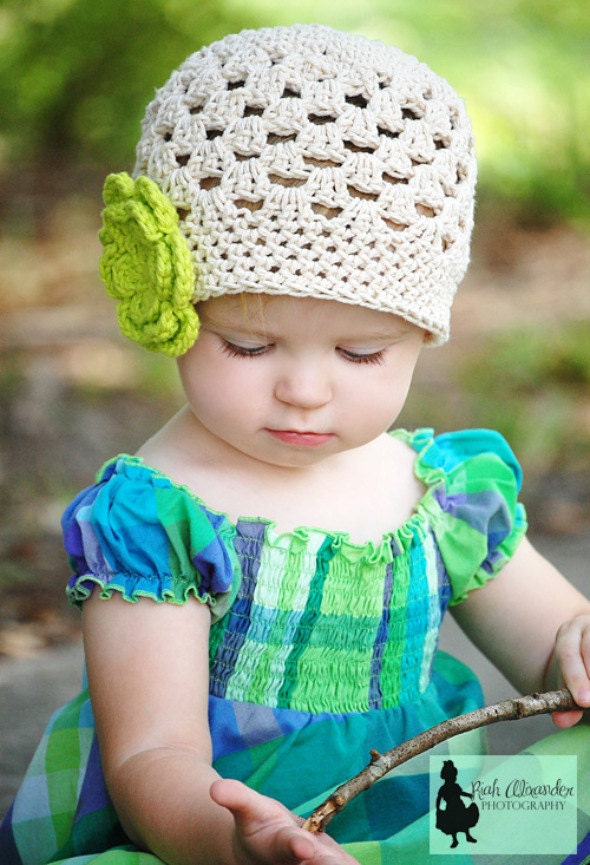 St. Patty's Girls Crochet Ecru Hat Beanie with Bright Green Flower -  Baby/Toddler/Child - Tan, Natural, Cream