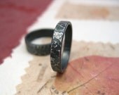 Chiseled - iron band forged and oxidized ring - Italy Handmade