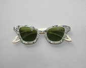 50s CAT EYE SUNGLASSES / Glam Glitter Lace Print Pearl Plastic